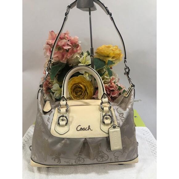 COACH Ashley Beige/ Gold HORSE & CARRIAGE Satchel Handbag F15540 (190 - Picture 1 of 13